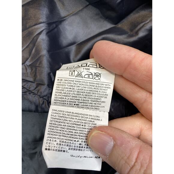 Old Navy Active Vest Womens M Black Hooded Full Zip Pockets Quilted Lightweight - Picture 11 of 11